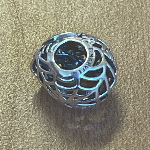 Authentic Pandora Marvel Spider-Man Mask Charm - Picture 5 of 5